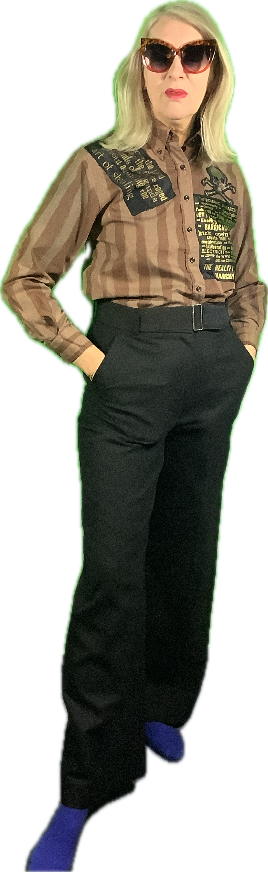 Sample: women’s shirt Romance of Anarchy - size 10/12